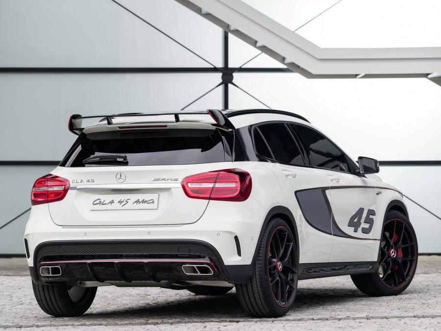  Mercedes-Benz Concept GLA45 AMG 2013 года  (фото 10 из 11)